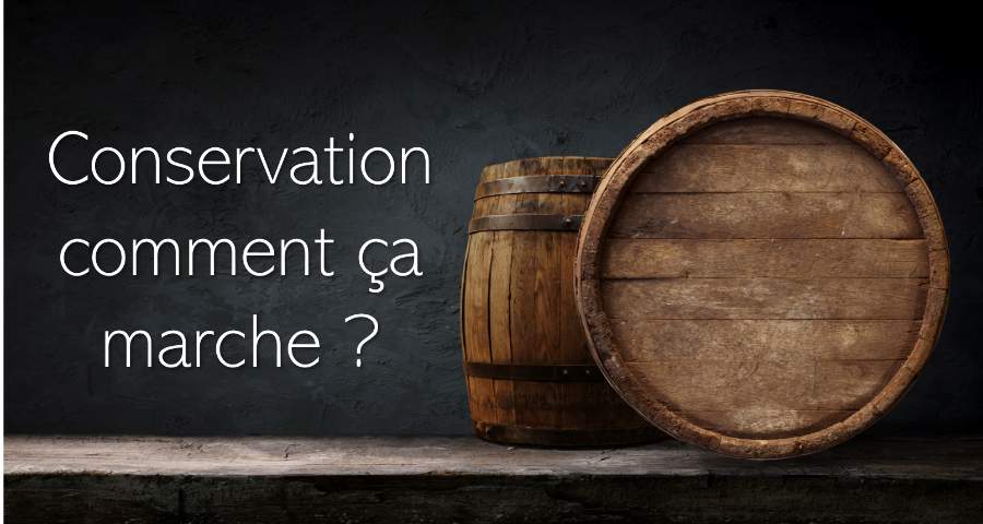 Tonneau de vin et bannière sur la conservation du vin